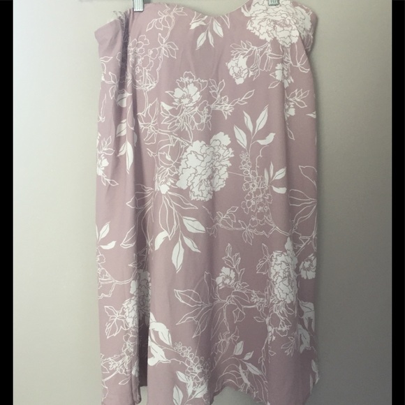 Ivory Dress - Picture 2 of 10